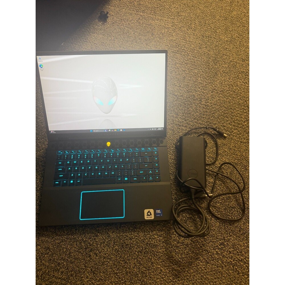 Alienware m16 R2 16" Core Ultra 9 185H 32GB 1TB SSD RTX 4060 8GB - Used